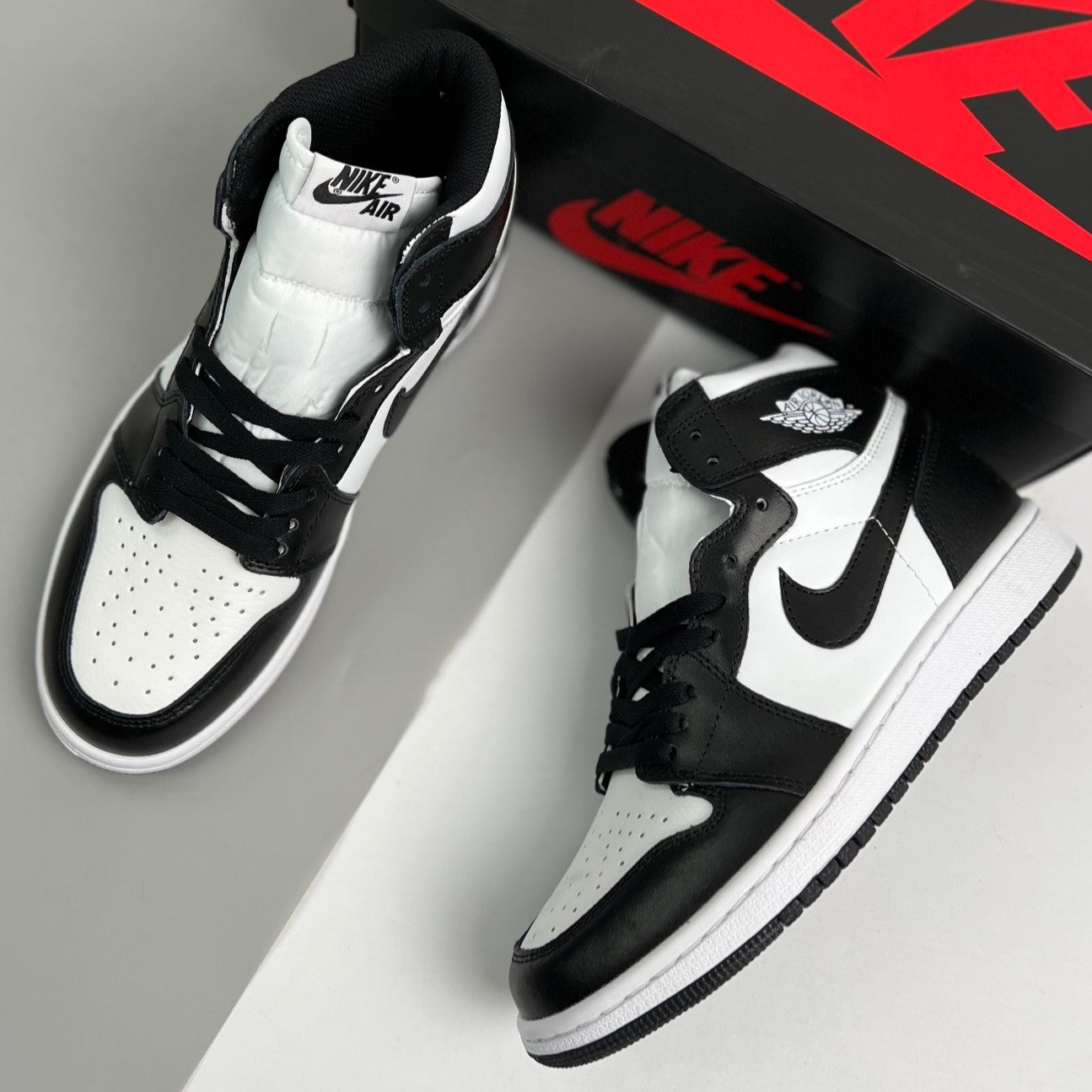 Nike Air Jordan 1 Retro High "Panda"