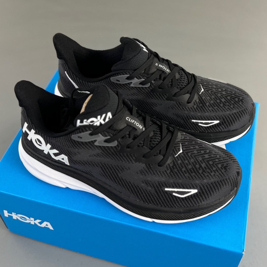 Hoka Clifton 9