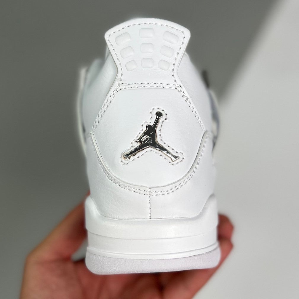 Air Jordan 4 Retro