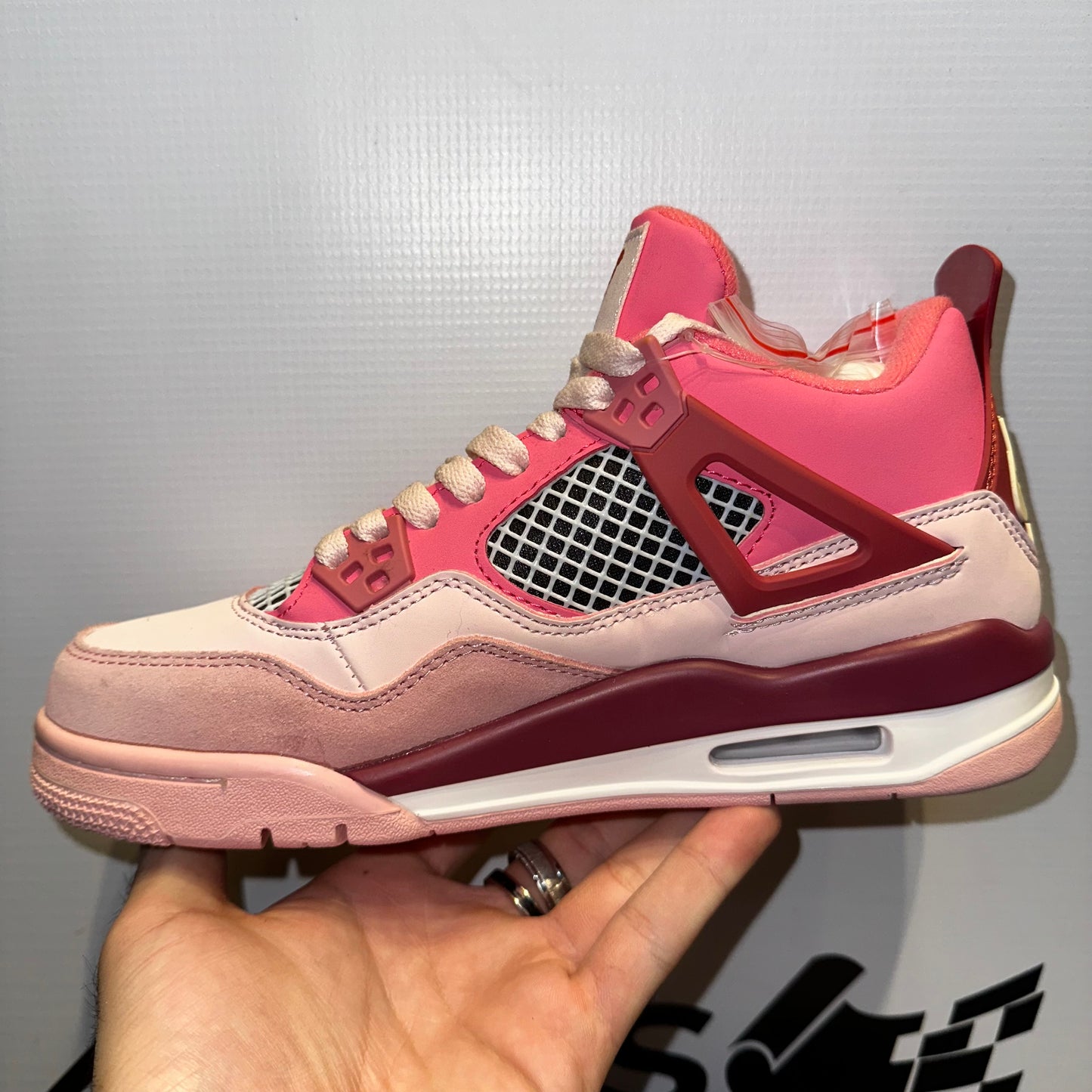 Air Jordan 4 Retro