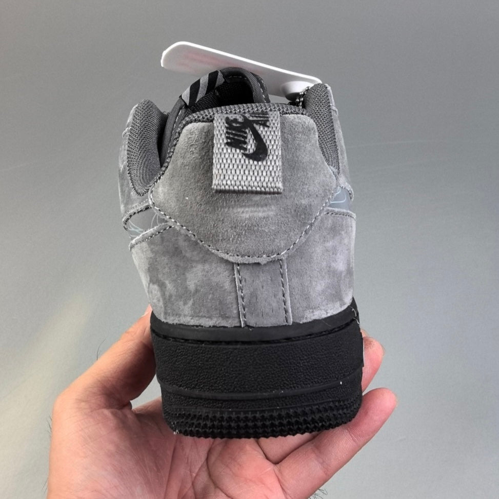 Nike Air Force 1 Low ‘07 LV8 Swoosh Reflectante