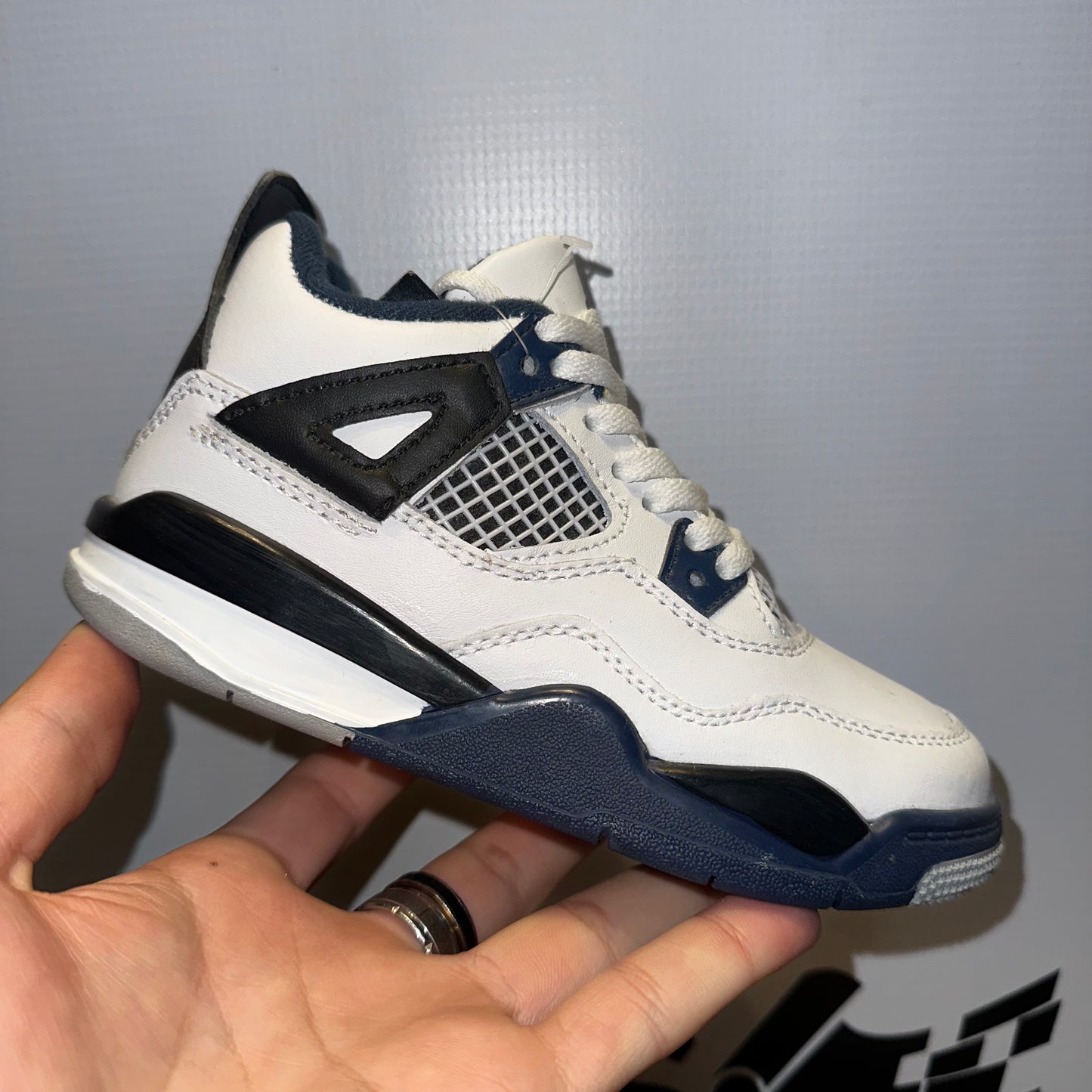 Air Jordan 4 Retro