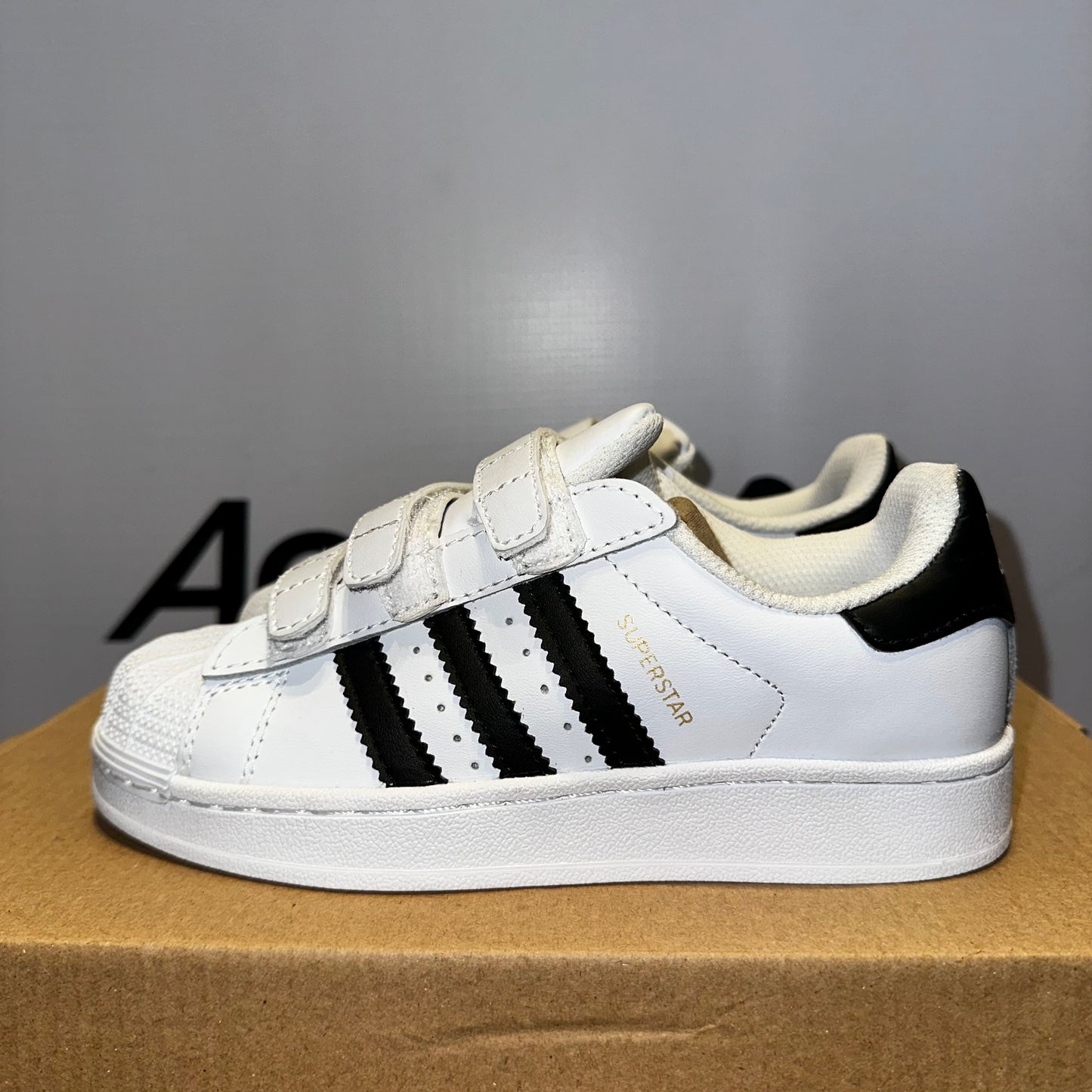 Adidas Superstar