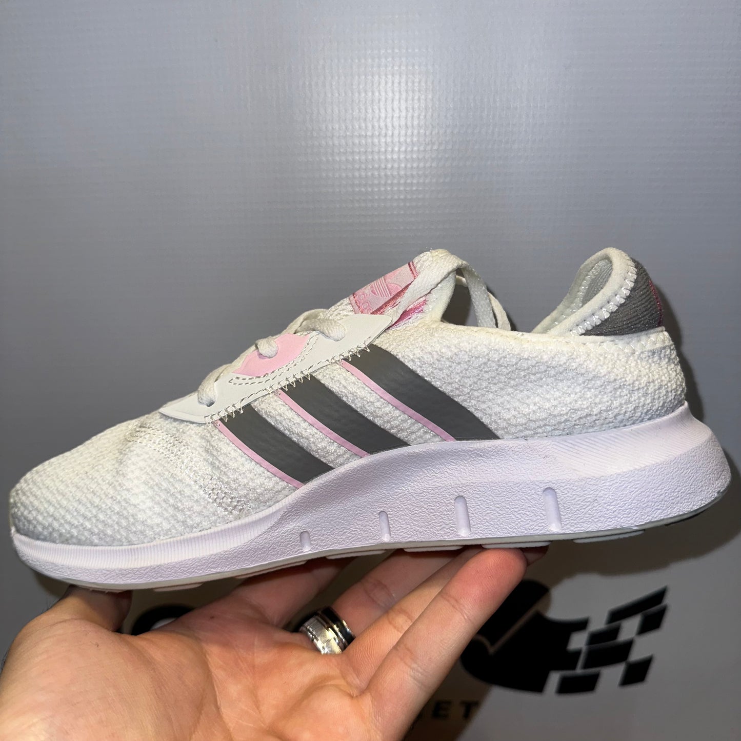 Adidas Swift Run X