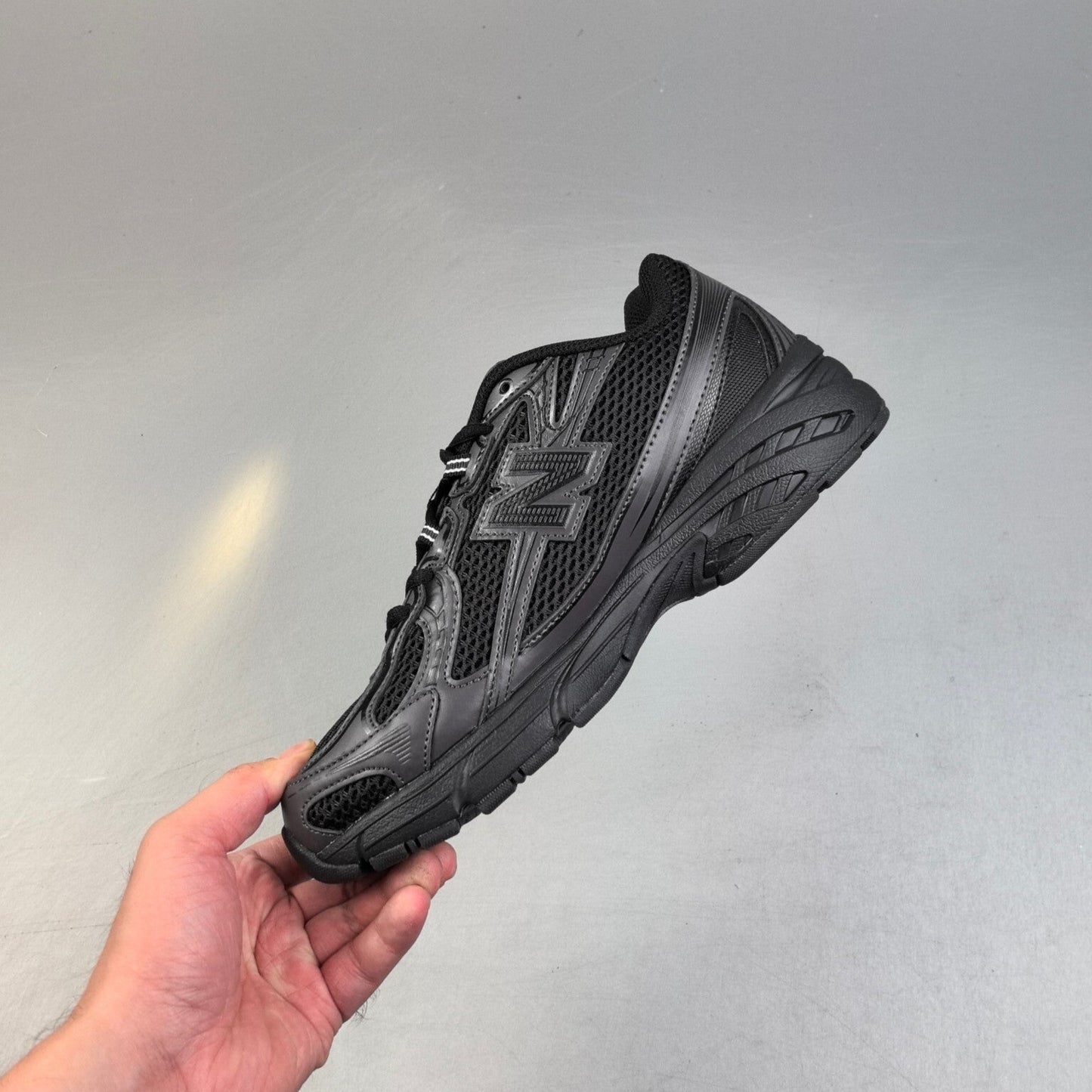 New Balance 740 | 5000002