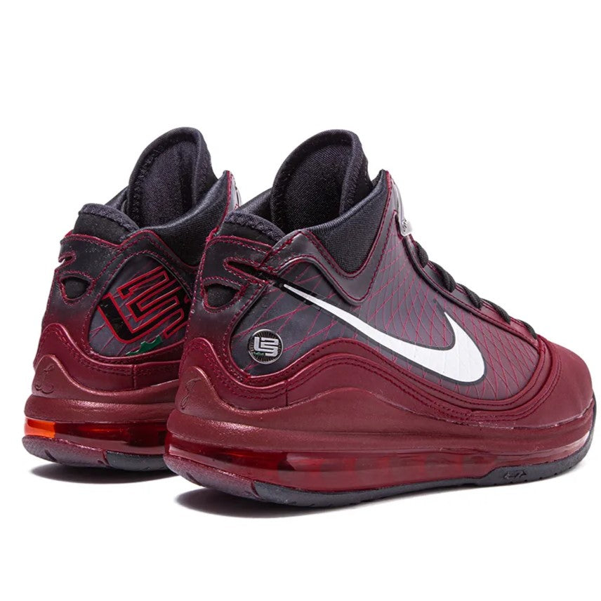 Nike LeBron VII