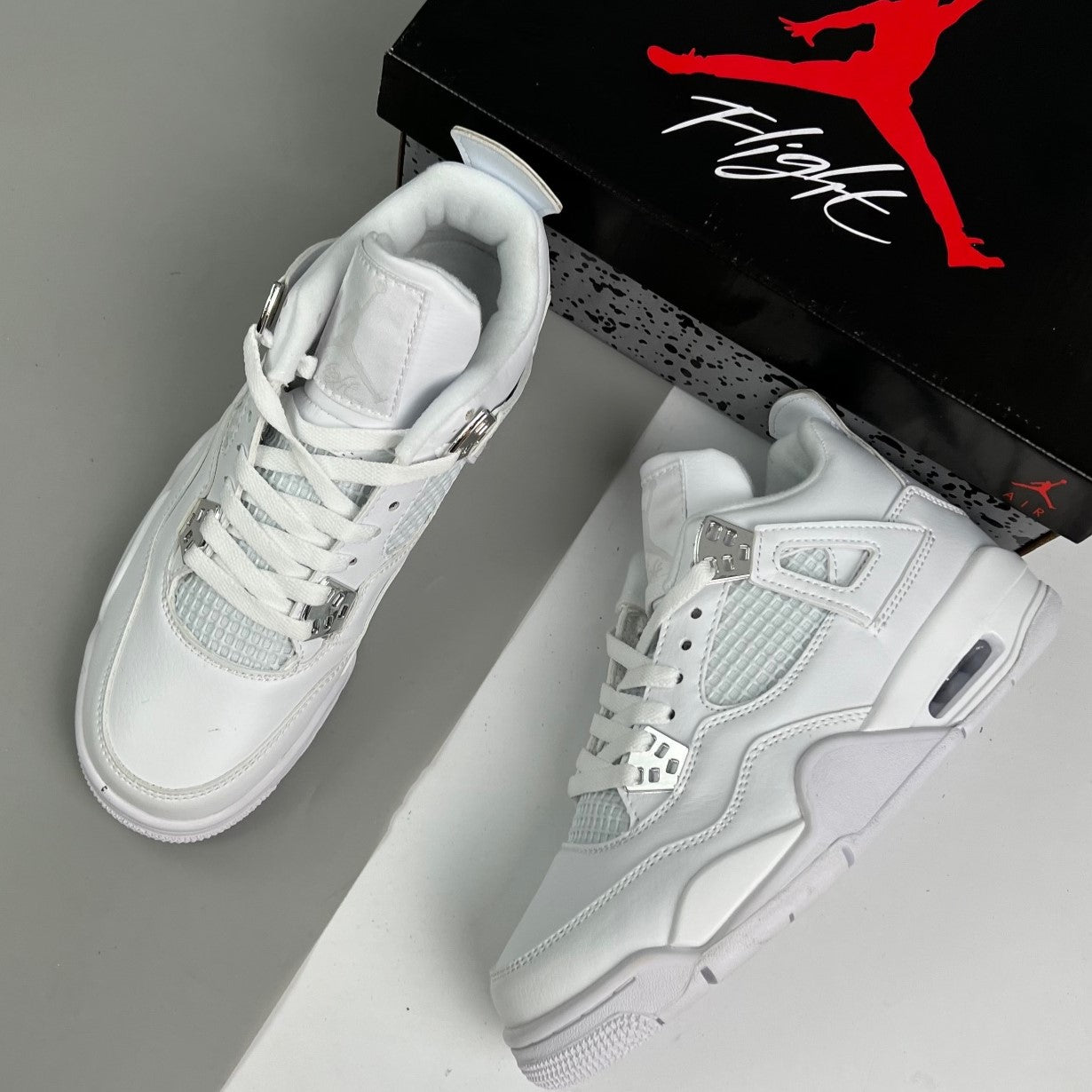 Air Jordan 4 Retro