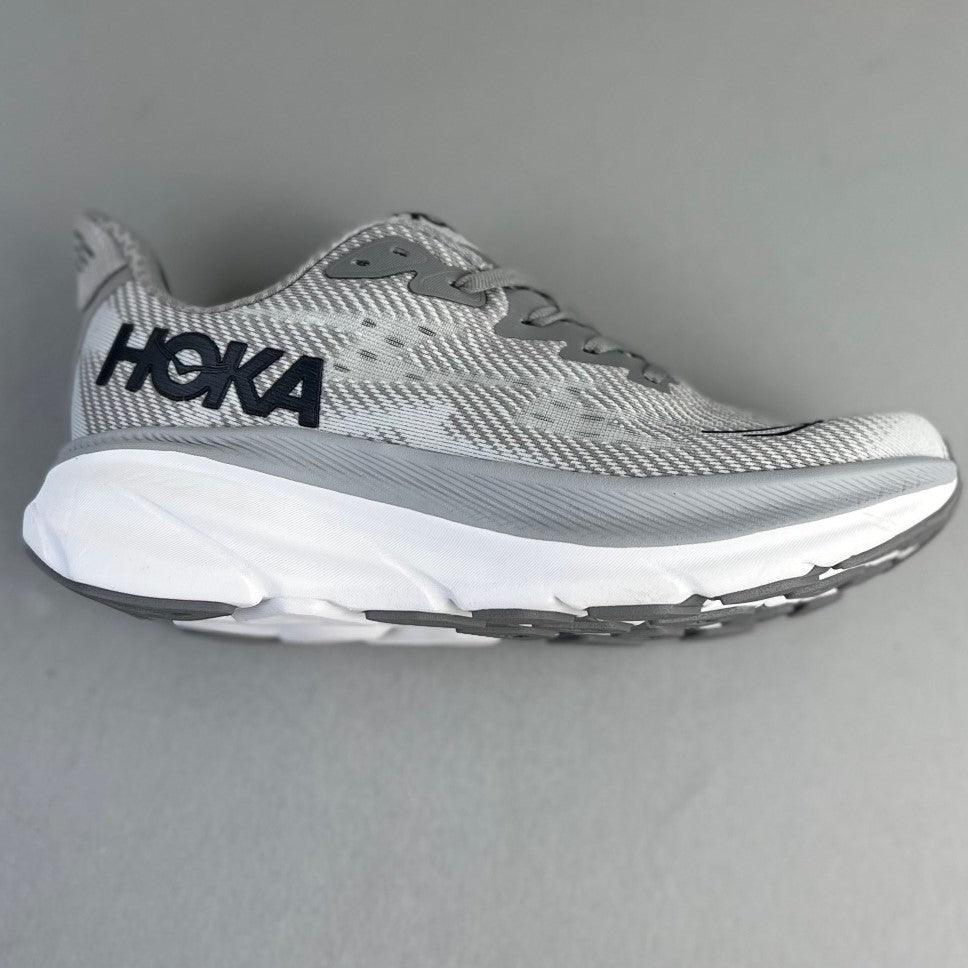 Hoka Clifton 9