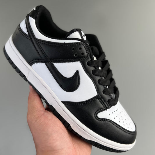 Nike Dunk Low Panda