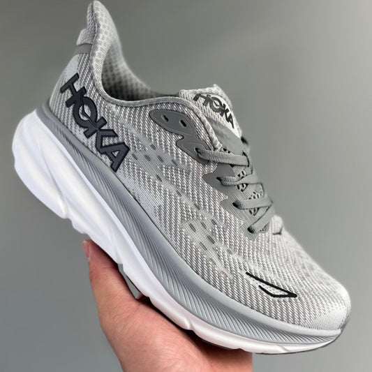 Hoka Clifton 9