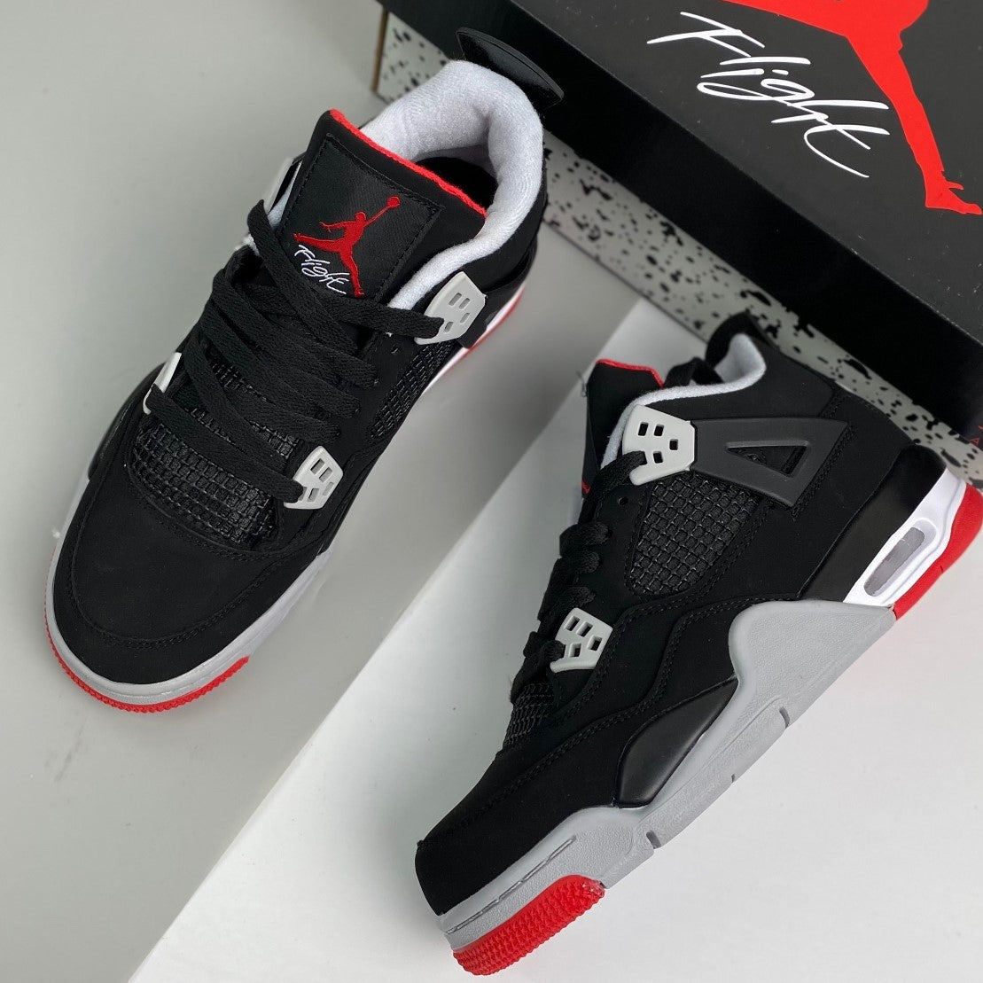 Air Jordan 4 Retro