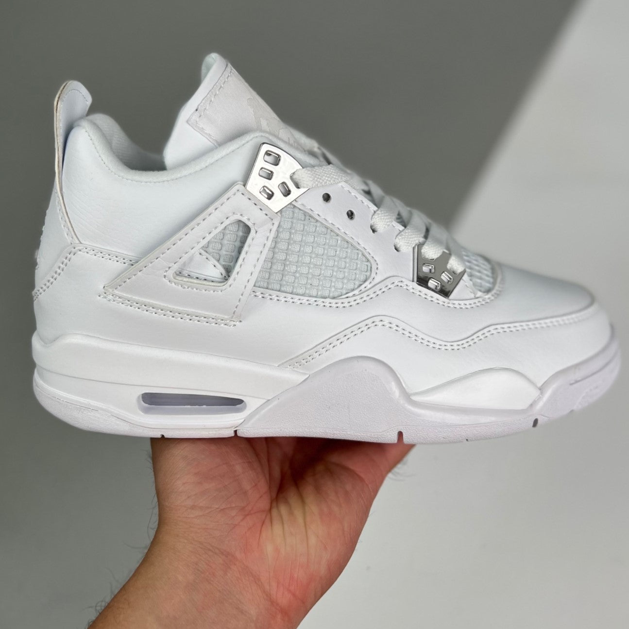 Air Jordan 4 Retro