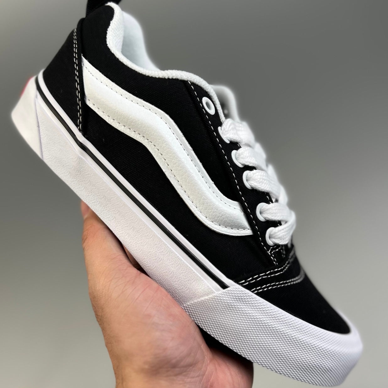 VANS Knu Skool