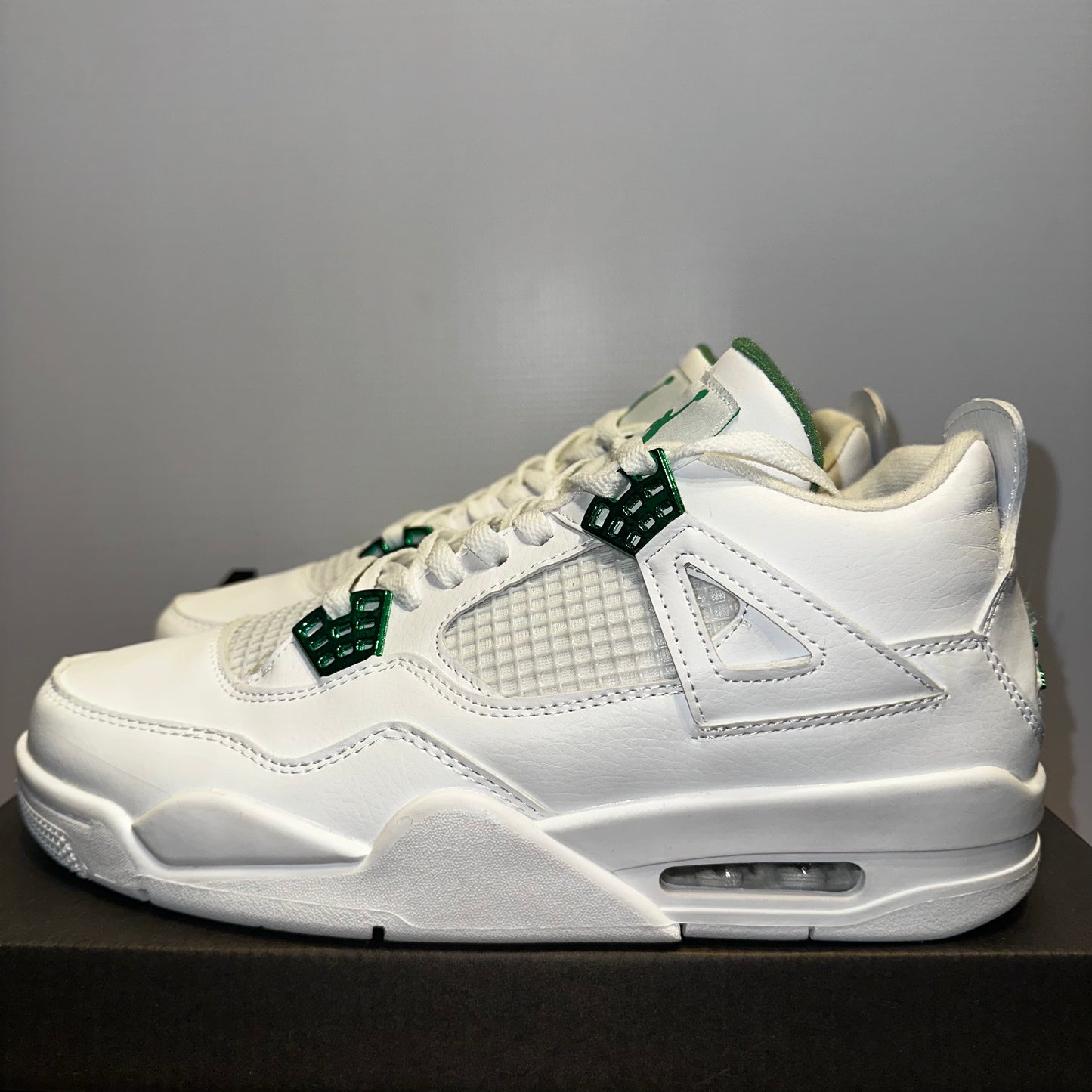 Air Jordan 4 Retro