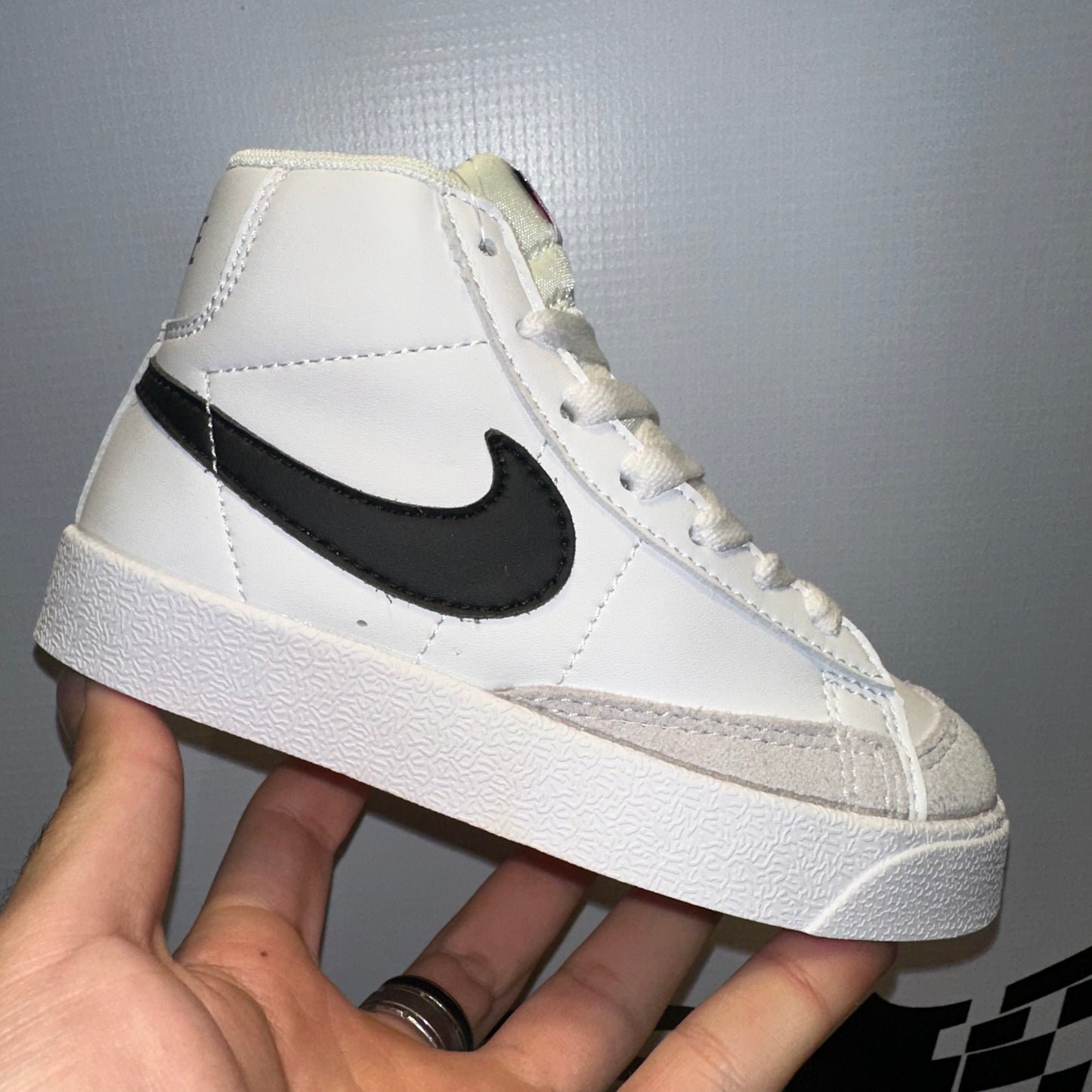 Nike Blazer Mid 77