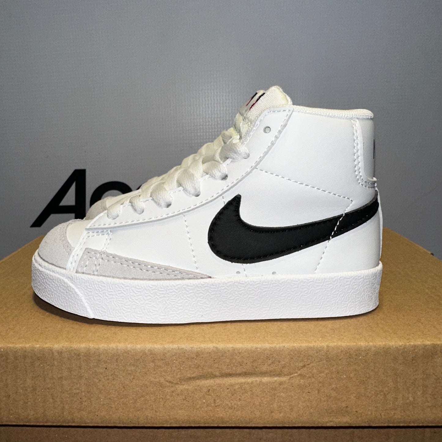 Nike Blazer Mid 77