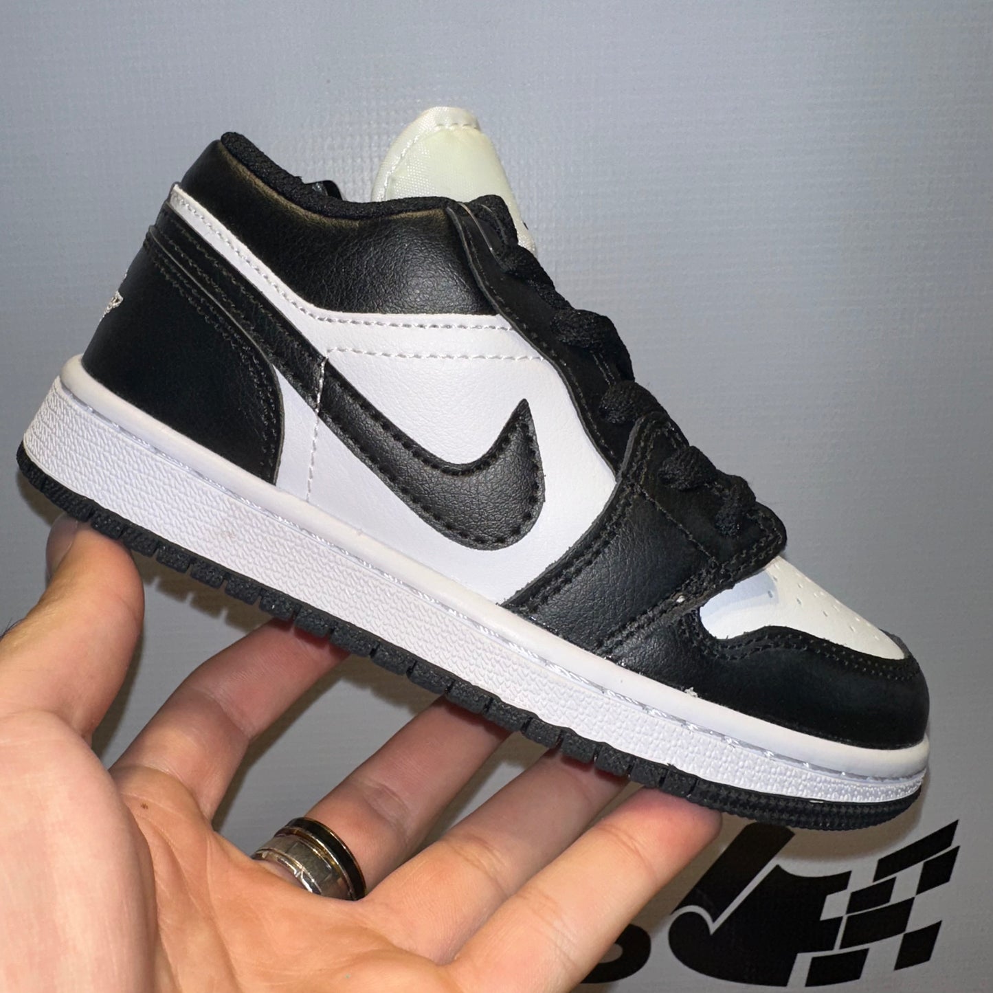 Nike Air Jordan 1 Retro Panda Low