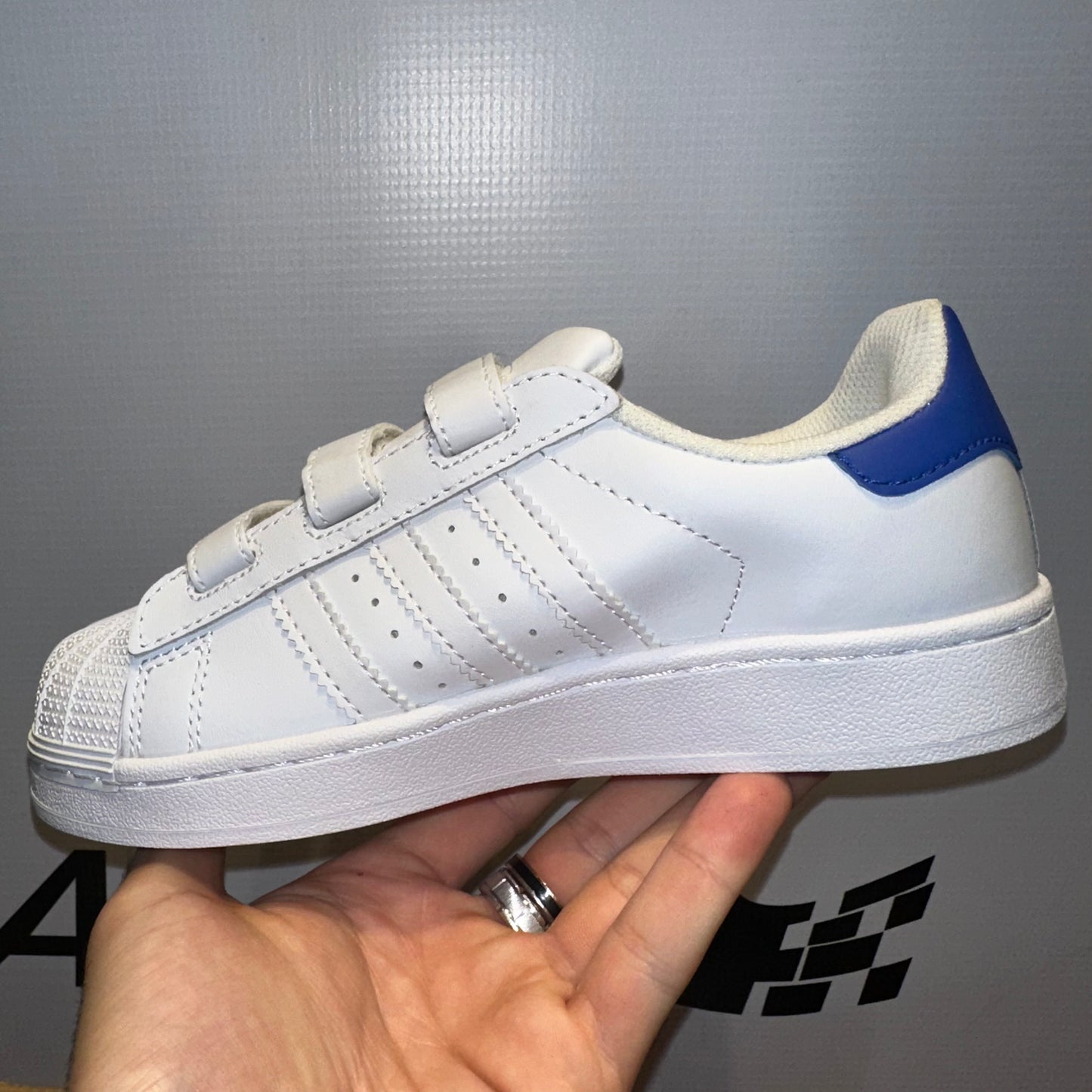 Adidas Superstar