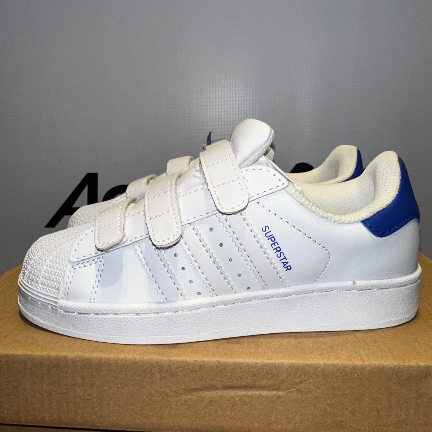 Adidas Superstar