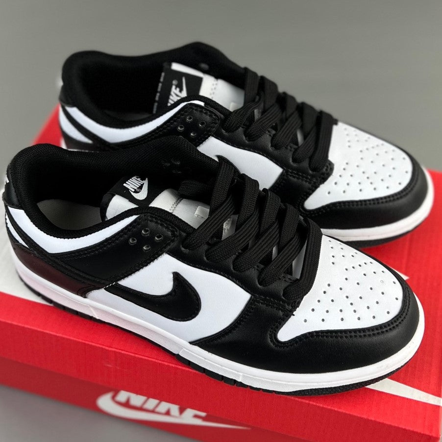 Nike Dunk Low Panda